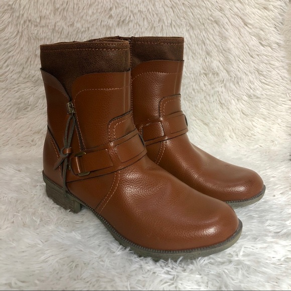 clarks camel boots